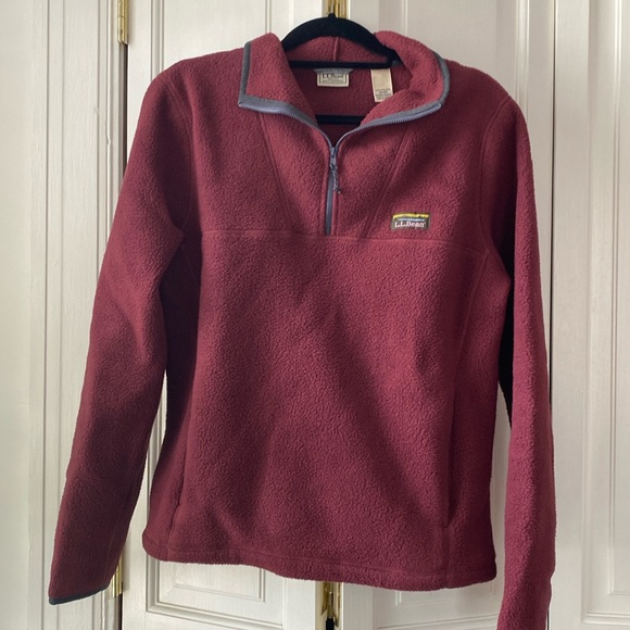 Maroon fleece - Picture 1 of 7